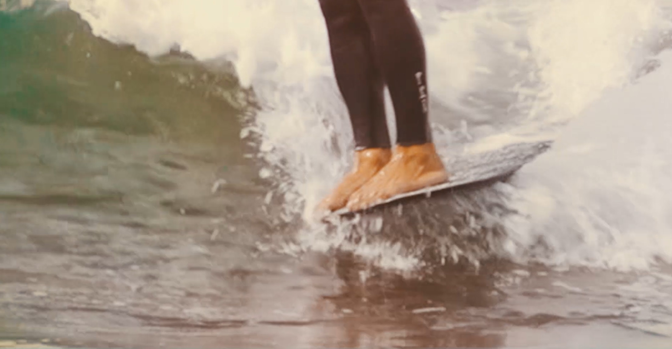 WOODIN SURFBOARDS – ONE LOVE SQUARE  ONE LOVE PIN（Ride by Arata  YUTA   Ito）｜STANDARD STORE
